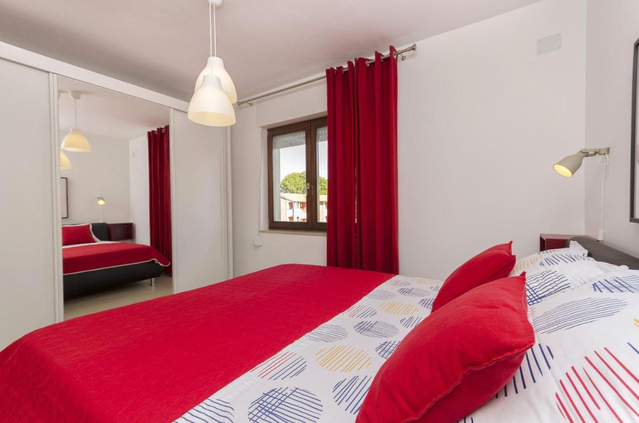 Apartment Mare Srima Bagian luar foto
