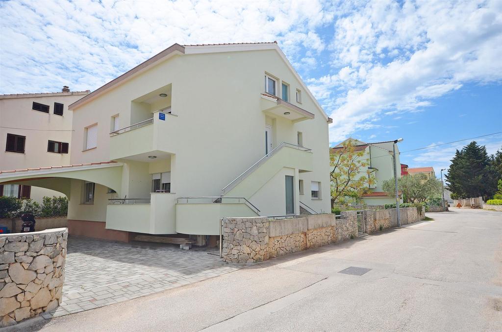 Apartment Mare Srima Bagian luar foto